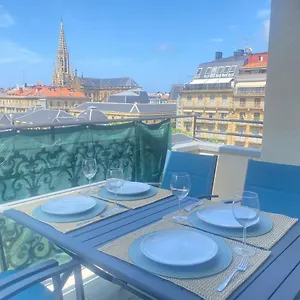 Apartment Mikain Terrace Cathedral View With Free Parking & Air Cond, San Sebastian