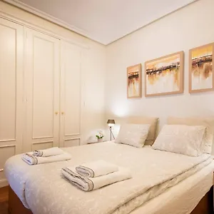 Apartment En El Corazon De La Ciudad Con Parking, San Sebastian